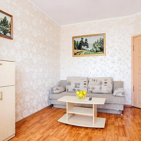 Near Gorkiy Park Apartament *