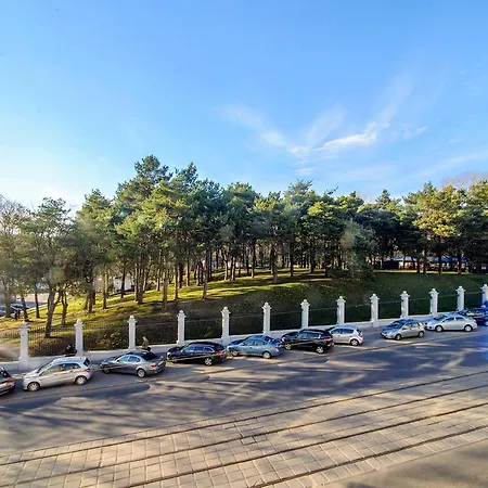 Apartament Near Gorkiy Park *